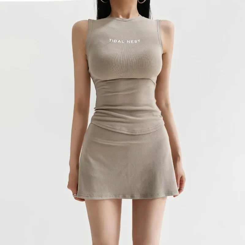 New Letter Printed Round Neck Slim Fit Sleeveless Vest Split Bottom Shorts Skirt Sets Fitness Sports Casual Suit for Women Daily view 4