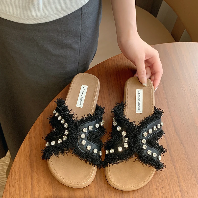 2024 New Summer New Rhinestone Sandals For Women Outdoor Wear Fashionable Korean Style Flat Beach Shoes For Women