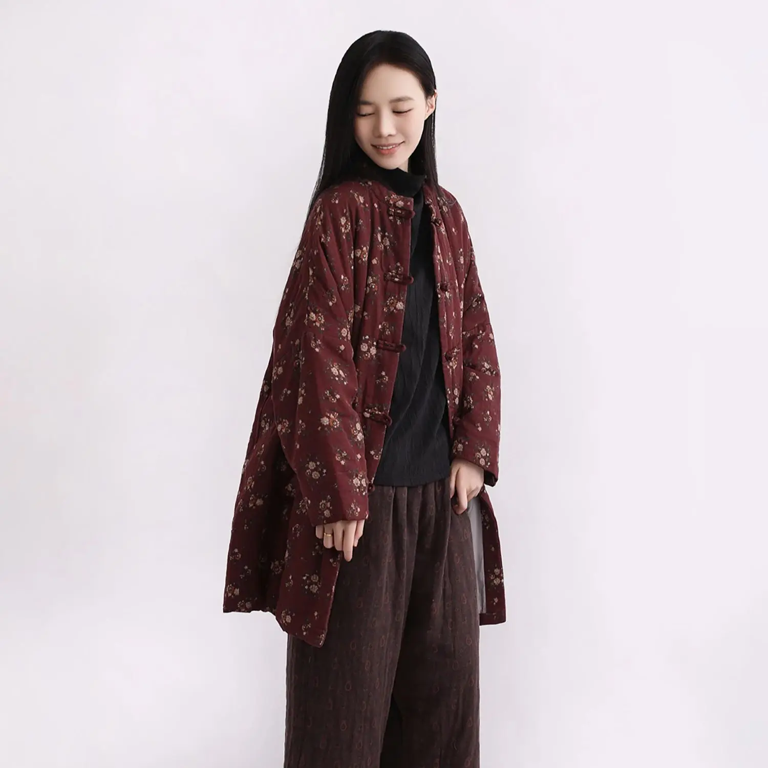 Kurtka zimowa LZJN, midi, w kwiaty, ocieplana bawełną – nowa, w stylu chińskim, ciepła, luźna, ze stójką, zapinana na guziki typu frog, postarzana.