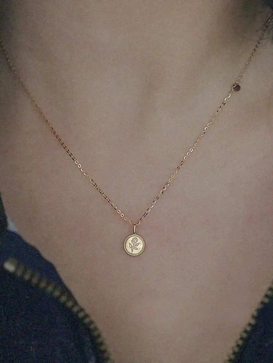 

Gold Plated Rose Flower Pendant Necklace For Women Valentine Gift