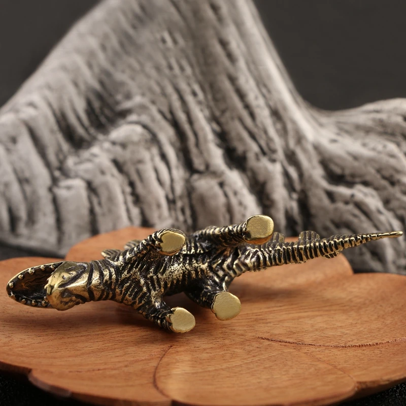 Retro Brass spinosaurus Dinosaur Statue Ornament Tea Pet Home Decor Crafts Accessories Car Decoration Animal Figurines Miniature