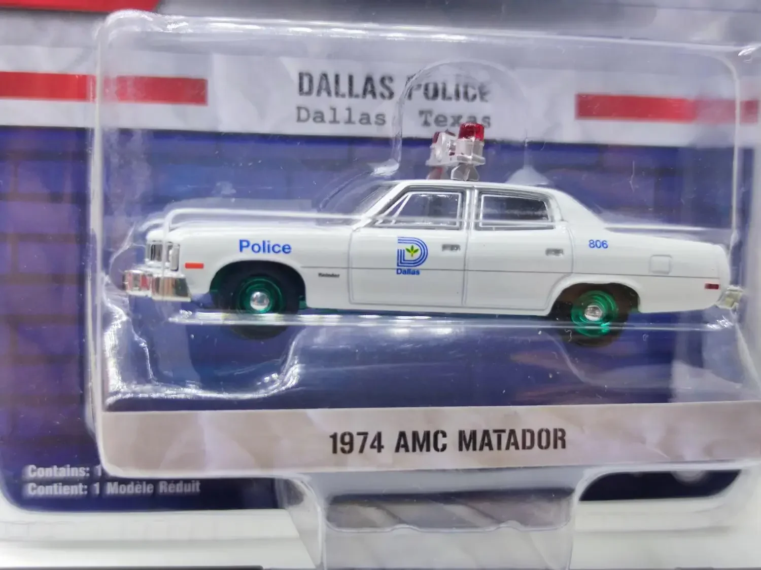 1: 64 Heat Tracking Season 35 1974 AMC Matador Bullfighter Police Car Green Edition Collection of car models