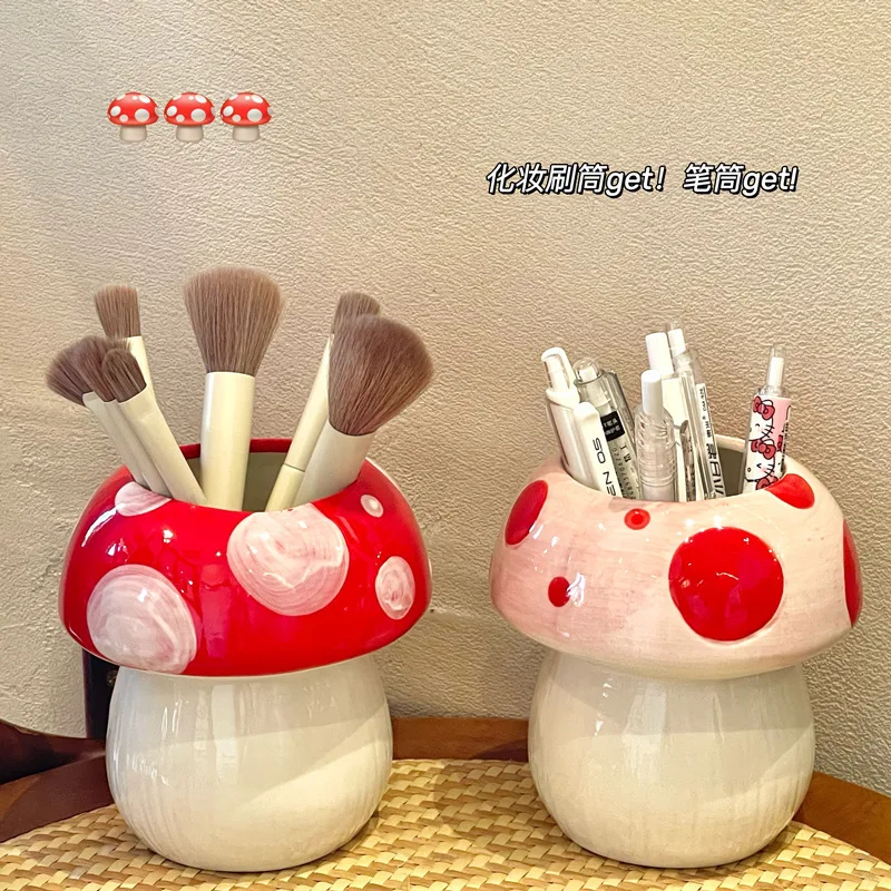 

Cute Ceramic Mushroom Pen Holder,Makeup Brush Storage Organizer,Desktop Stationery Organizer for Office School Home Supplies
