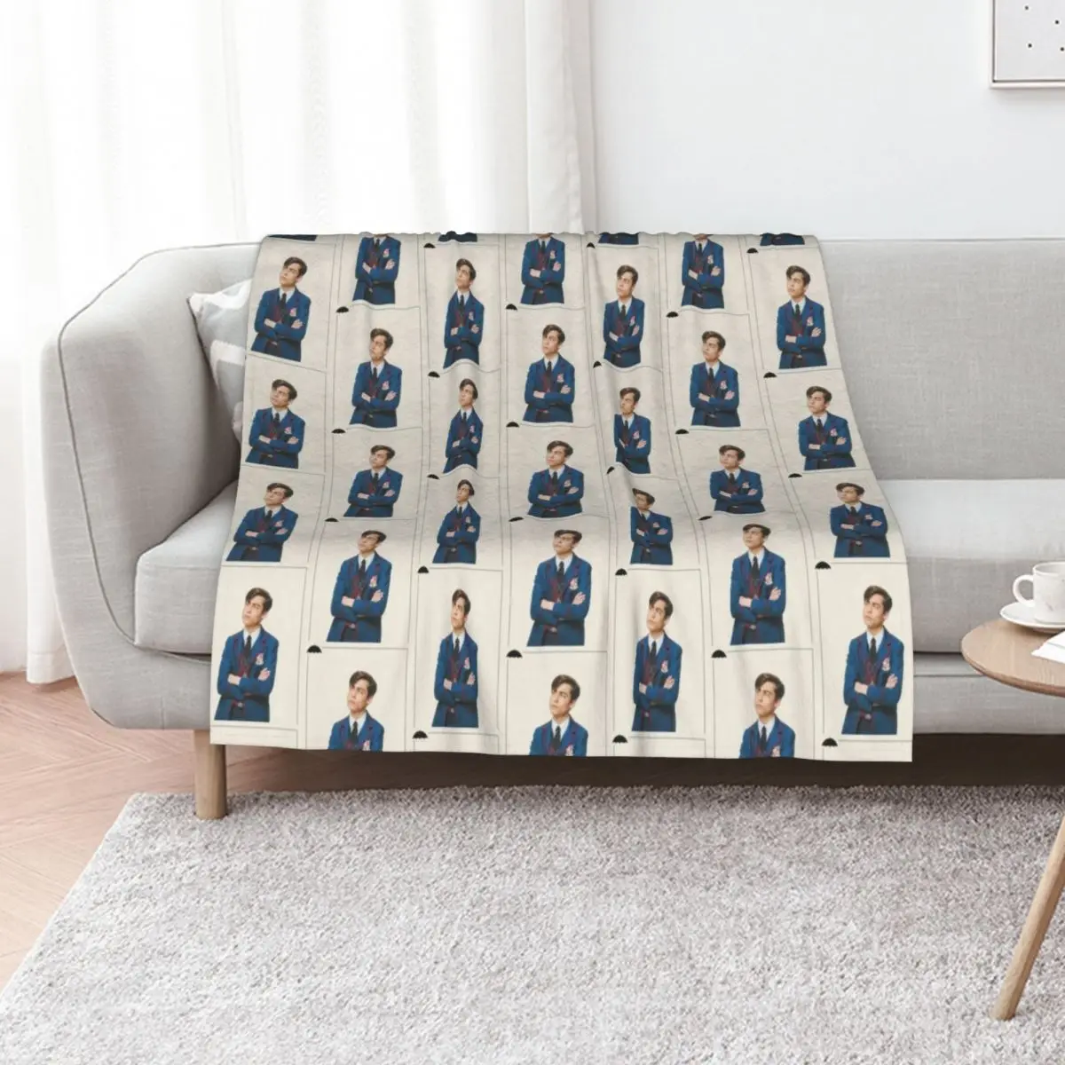 

Five Hargreeves The umbrella academy Throw Blanket Thins Comforter Decorative Beds Blankets