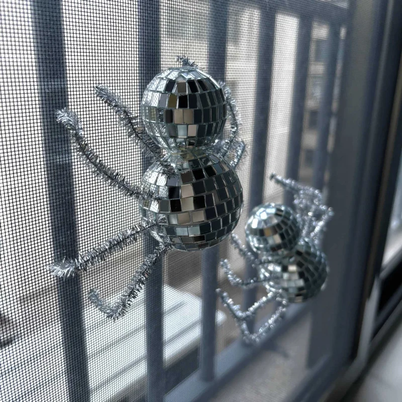 New product- Disco mirror-reflecting disco ball spider Halloween decoration set for haunted house