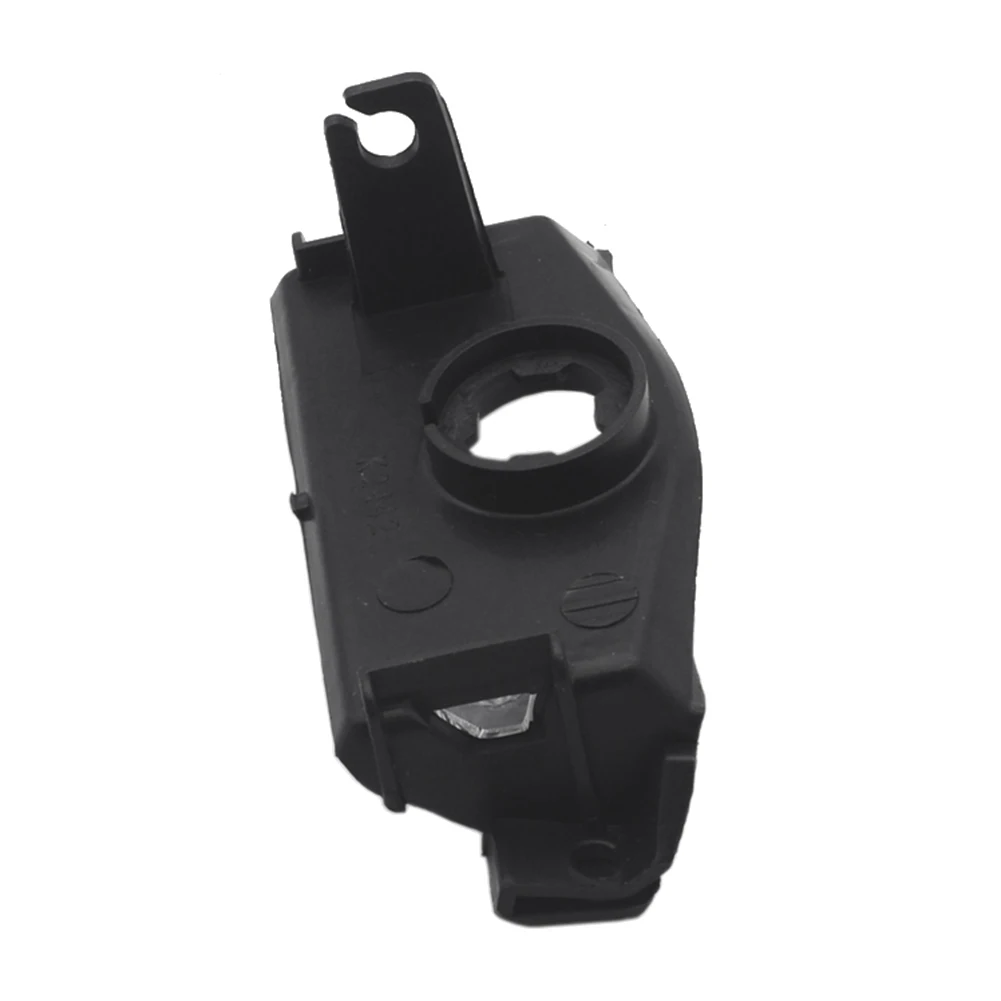 

AB56-1PCS Car License Plate Lamp Light Shell Cover For Mazda 2 3 M2 M3 2011-2013 Without Bulb BS1E-51-274E BS1E-51-274F