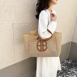 New woven bag fashionable casual handbag 2024 summer commuter shoulder bag personalized large capacity women's bag