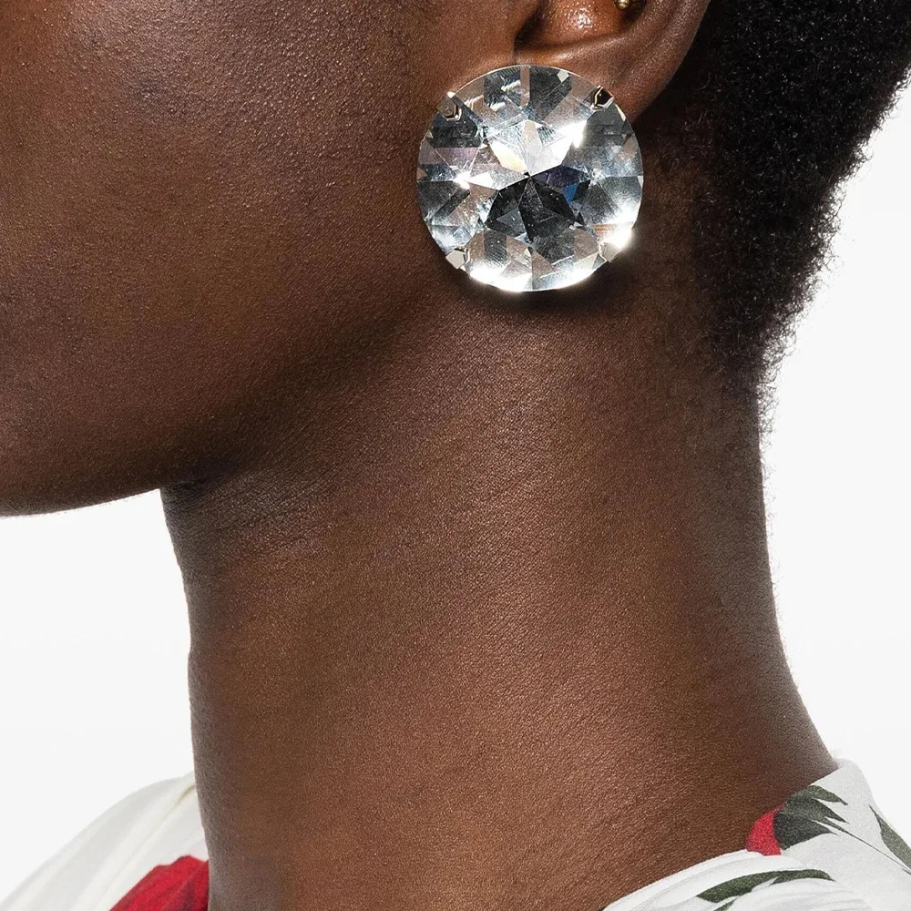 

Simple Large Round Ear Clip Earrings No Piercing Jewelry for Women Designer Bling Rhinestone Circle Earrings Wedding Accessories