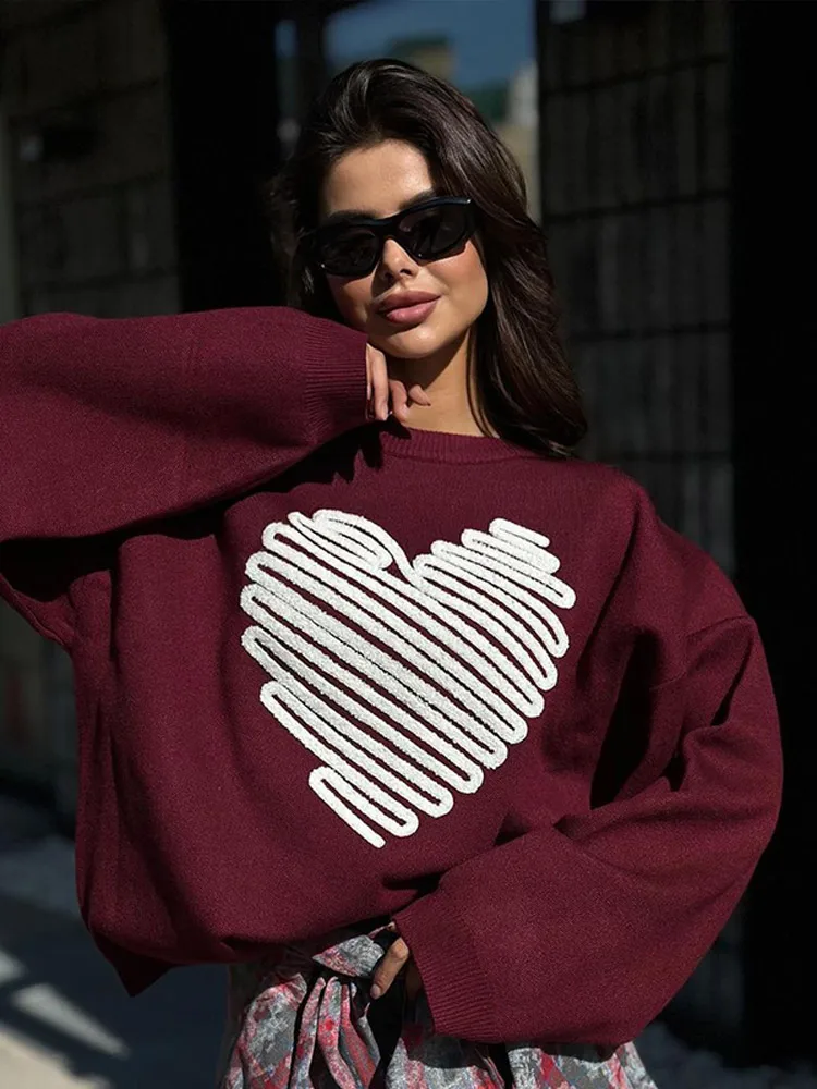 Versatile Woman Heart Print Long Sleeve Knitted Pullover Chic Round Neck Loose Top 2024 New Autumn Lady Casual Daily Streetwear