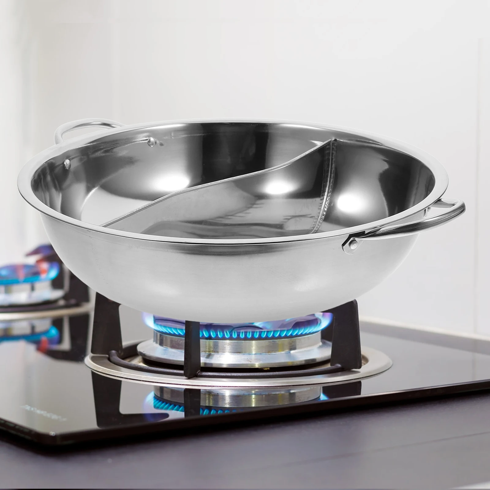 

Stainless Steel Duck Hot Pot Split Design 2 Flavor Cooker Thickened 304 Soup Pot Divider For Family Restaurant Use