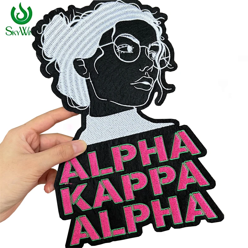 Señoras del grego Alpha Kappa Alpha Sorority Gafas AKA bordadas de fieltro Lady Iron on Patch para ropa