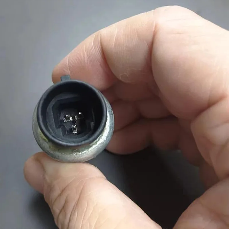 

Датчик давления трансформационного масла RE204264 для John Deere 9120 9430T 9460RT 9510RT 9530T 9560RT 9630T