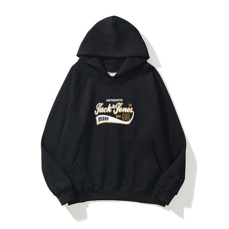 

New men's sweatshirts are classic and popular products. Wear Harajuku casual printed pocket sweatshirts on the street in winter