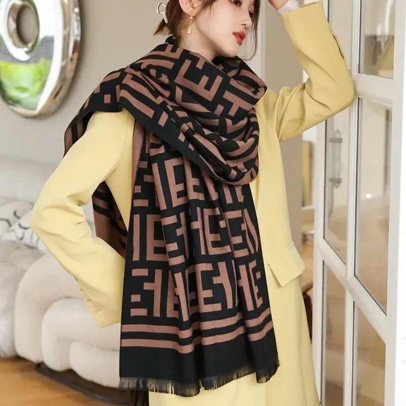 

Luxury Brand Women Winter Scarf Classic Letter Imitation Cashmere Scarf Double Sided Thick Warm Large Shawl Fashion Versatile
