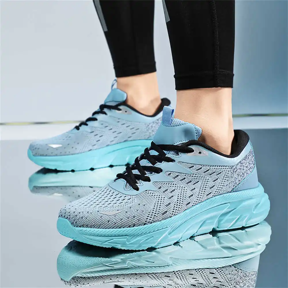 

Высокие мужские туфли на тонком каблуке 42–43, ботинки 46, черные мокасины, кроссовки, спортивные лоферы, классические все бренды для бега Deporte Outside