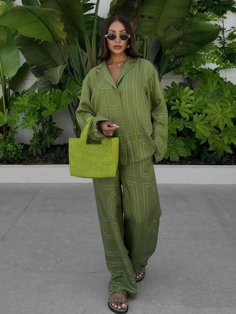 

2025 Autumn Women's retro geometric print lapel pajama shirt two-piece set + High-waisted loose wide-leg pants fashion set