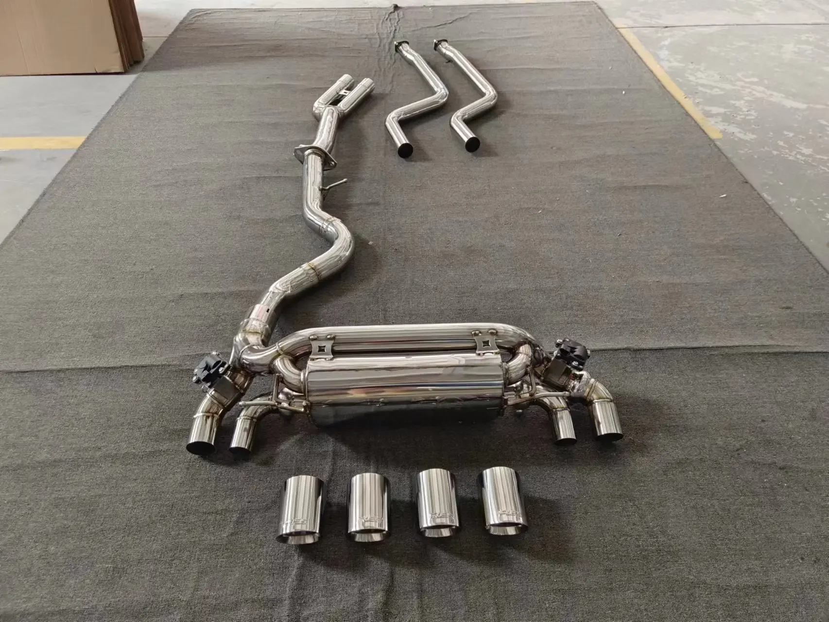 تخصيص المصنع 304 نظام عادم صمام من الفولاذ المقاوم للصدأ/التيتانيوم مصمم لـ 1M E82 3.0T N54