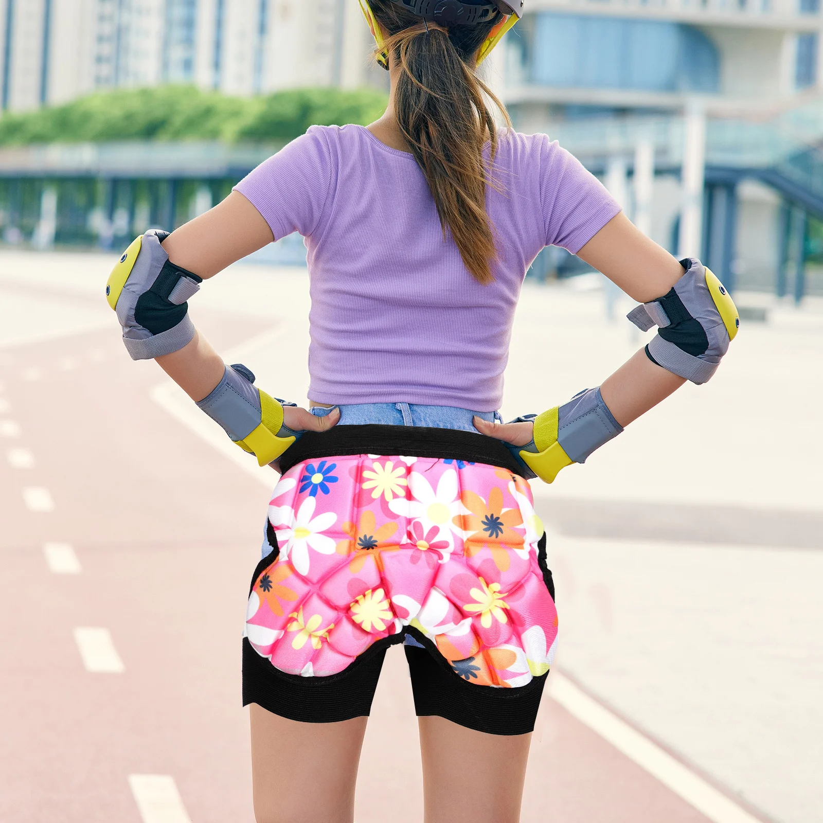 แผ่นรองกันกระแทกสำหรับเล่นสเก็ตสำหรับเด็ก ฟองน้ำความหนาแน่นสูง ใช้เป็นเบาะรองสะโพกได้ ออกแบบมาเพื่อการเคลื่อนไหวที่ปลอดภัย เหมาะสำหรับการเล่นสเก็ตน้ำแข็งและโรลเลอร์