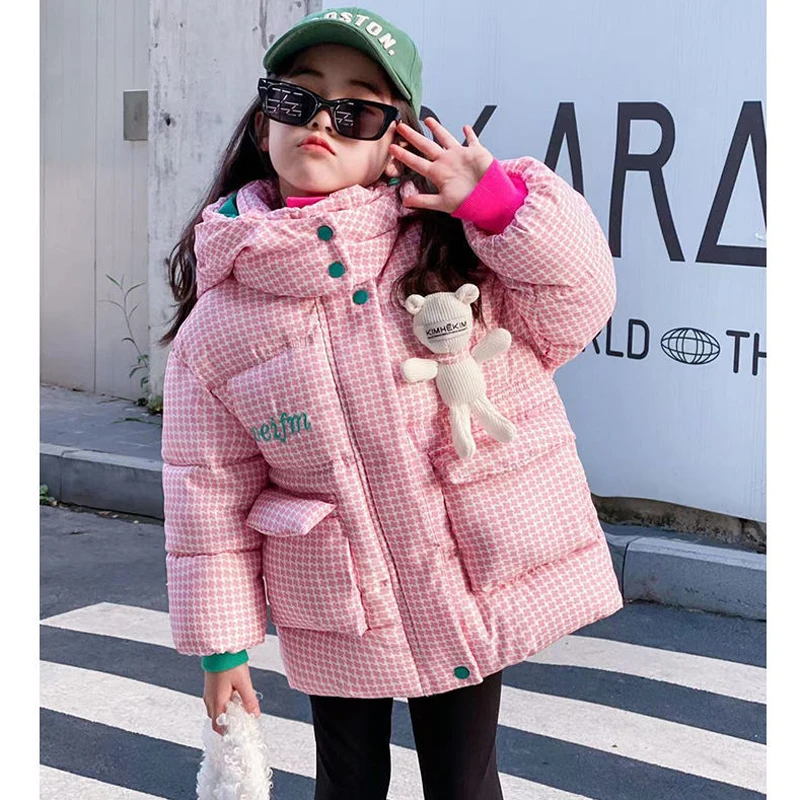 2024 Winter Keep Warm Princess Girls Jacket Grid Design Padded Lining With Velvet Hooded Heavy Coat For Kids Sent Bear Doll