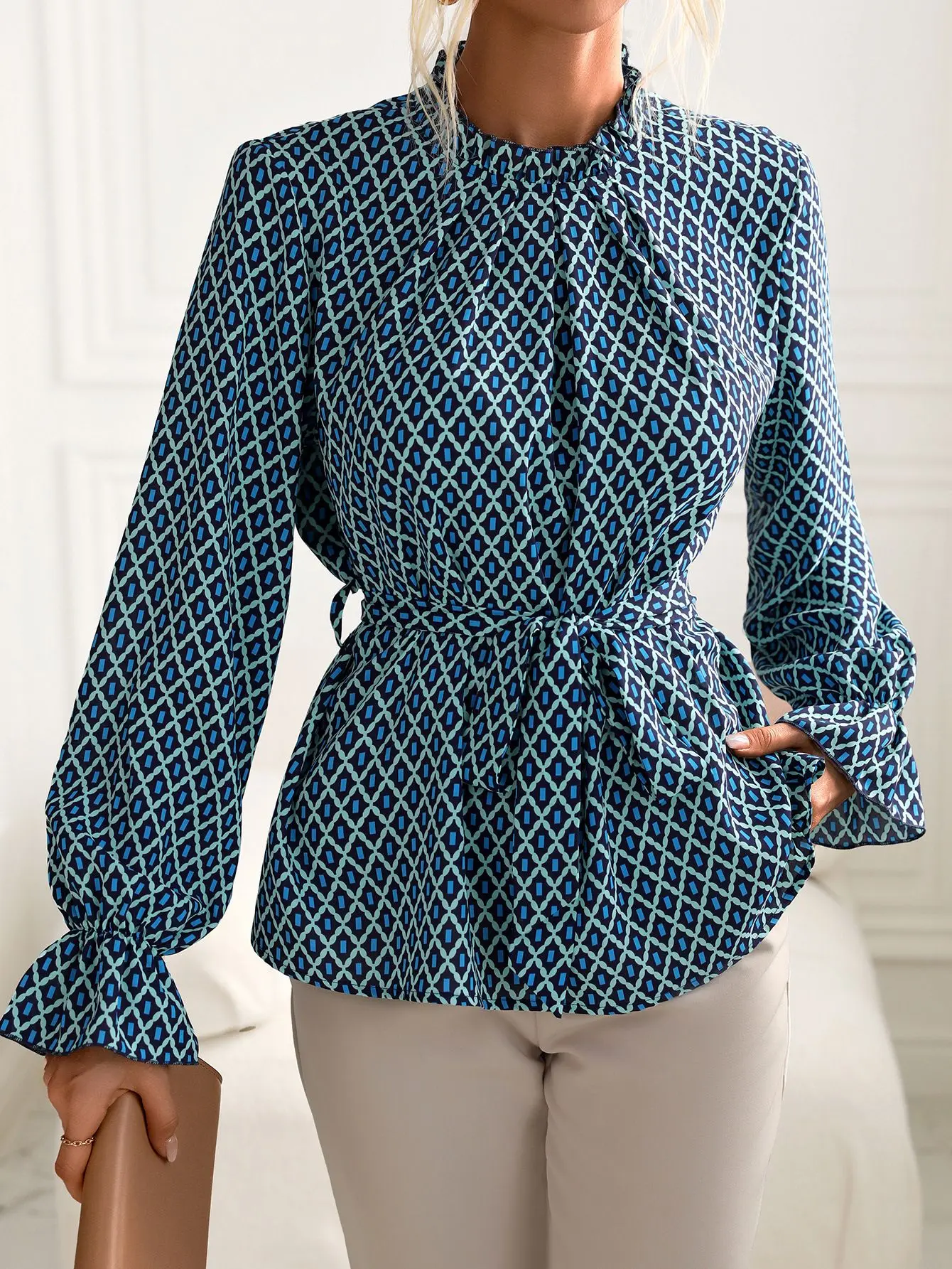 여성 블라우스 가을 겨울 우아한 패션 2025 시크 스타일리시 심플 긴팔 브이넥 캐주얼 블라우스