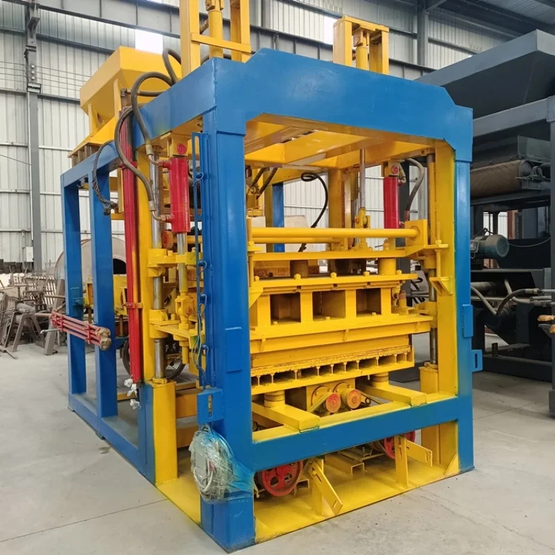 2025 New Brick Making Machine 2-45 Cement Brick Making Household 220V Single-phase Electric Small Mobile Non Burning Machine