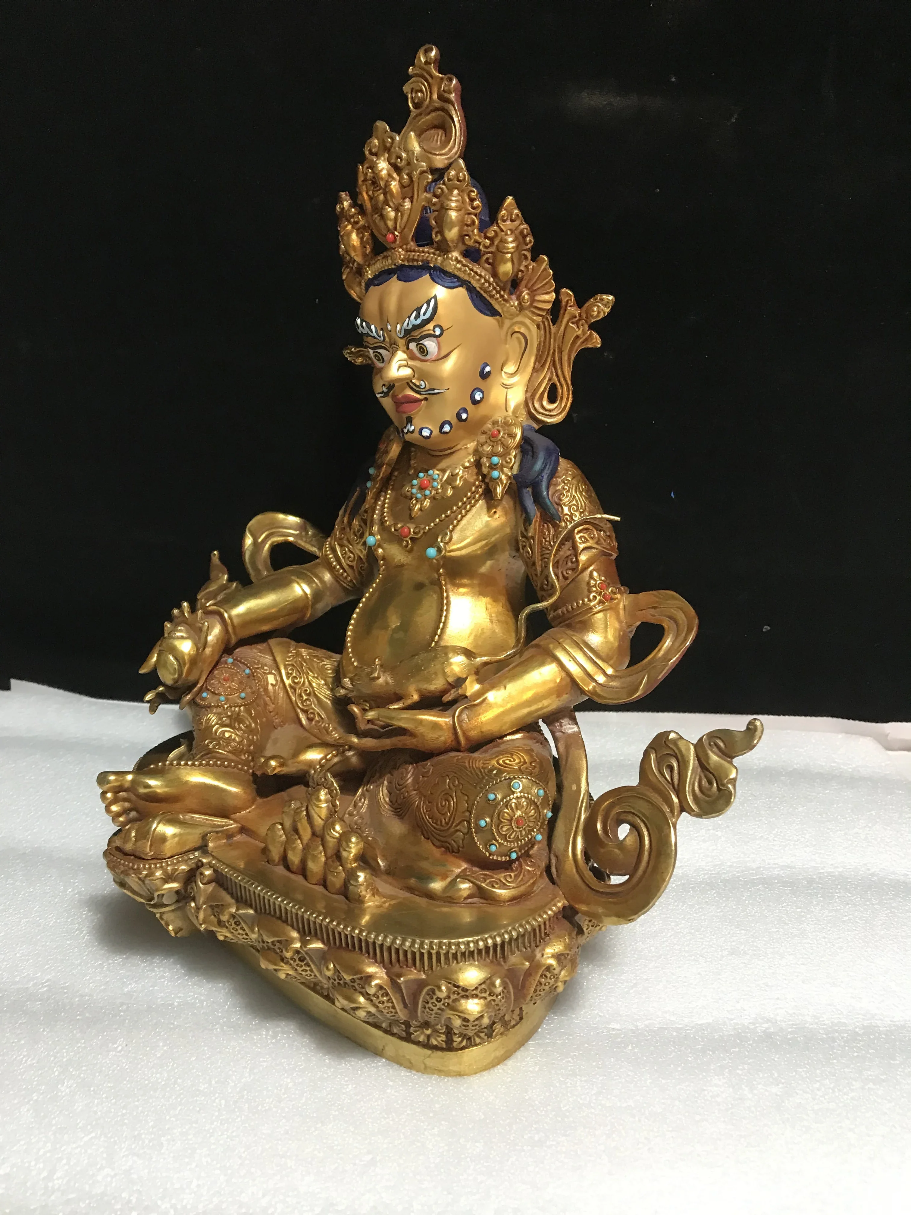 10-inch Tibetan craft pure copper gilding tantric Huang Caishen Buddha statue ornaments with a height of 32cm.