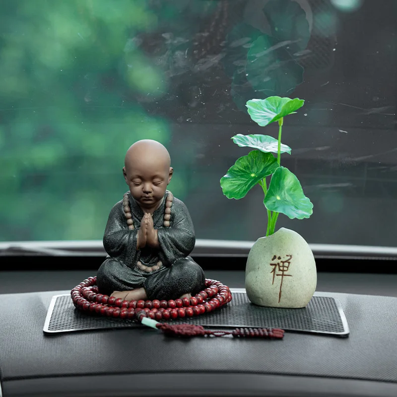 

Zen Black Gold Sand Monk Ornament Creative Little Novice To Keep Safe Car Decoration