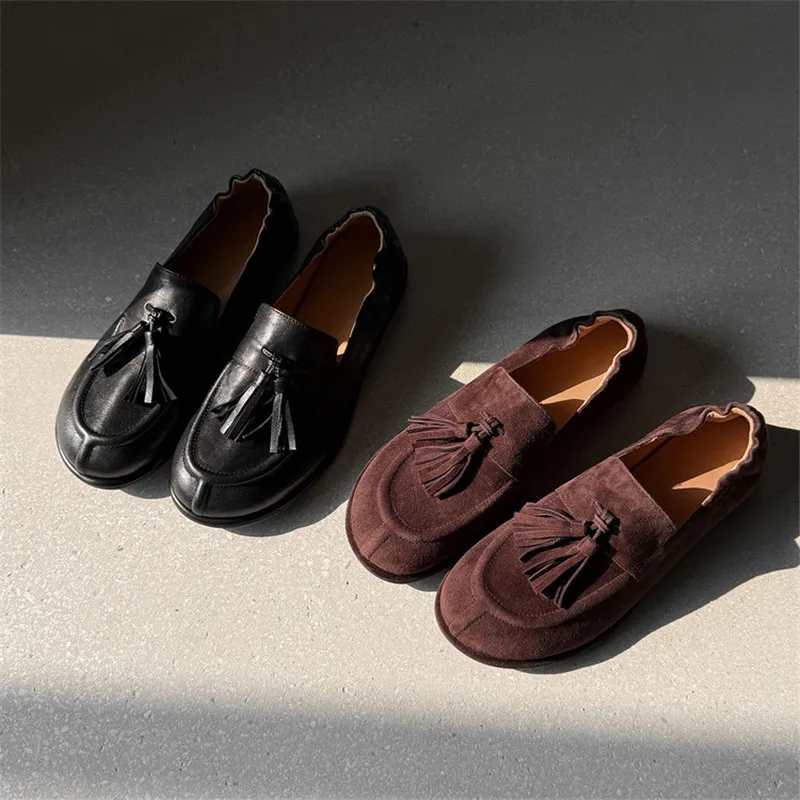 

Новая весенне-осенняя женская обувь из натуральной кожи, модные женские туфли с круглым носком и кисточками, женские туфли-лодочки на низком каблуке, лоферы ручной работы