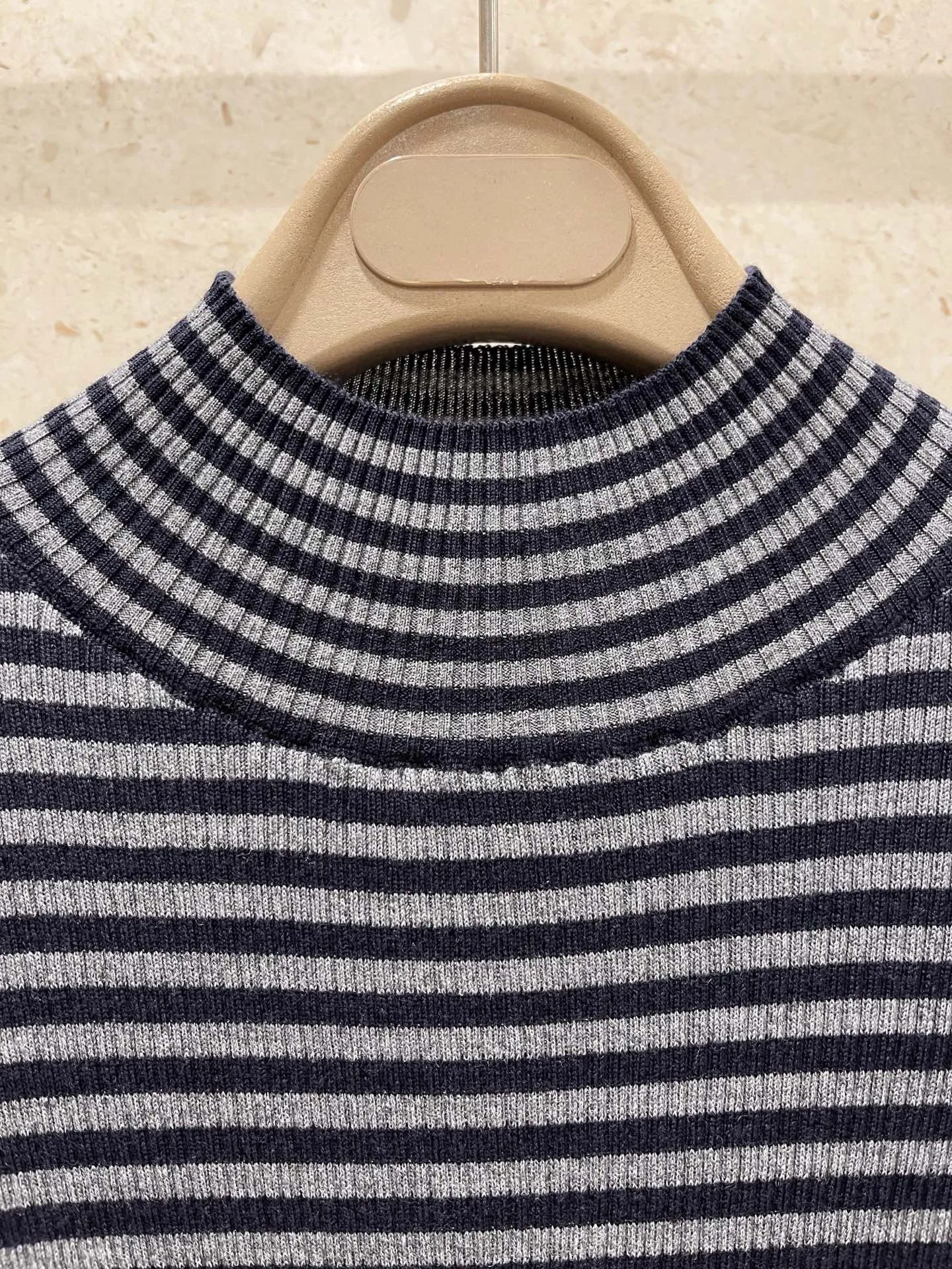 

Women's Autumn Winter New Wool Cashmere Striped Short Sleeve Sweater Knitted Half High Neck Slim Top