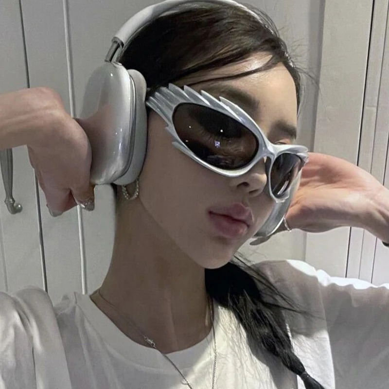 Nowe okulary przeciwsłoneczne damskie i męskie w stylu sportowym punk Y2K na rok 2025, luksusowe okulary markowe, jednoczęściowe okulary przeciwsłoneczne dla mężczyzn, srebrne okulary bezramkowe w stylu hip-hop.