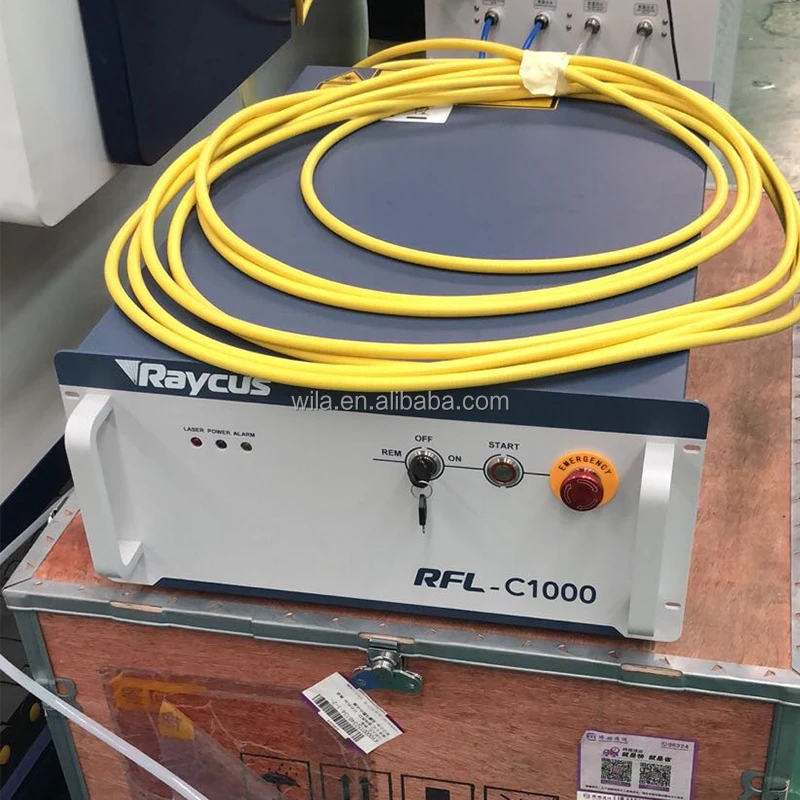 Sorgente laser a fibra ad alta potenza Raycus Sorgente laser a fibra da 3000 W per accessori per parti di macchine da taglio laser