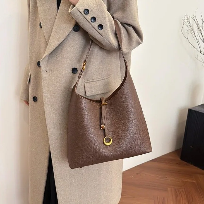 

Известные дизайнерские популярные классические кожаные сумки для подгузников для женщин, роскошные элегантные вместительные сумки-тоут, минималистичные и стильные.