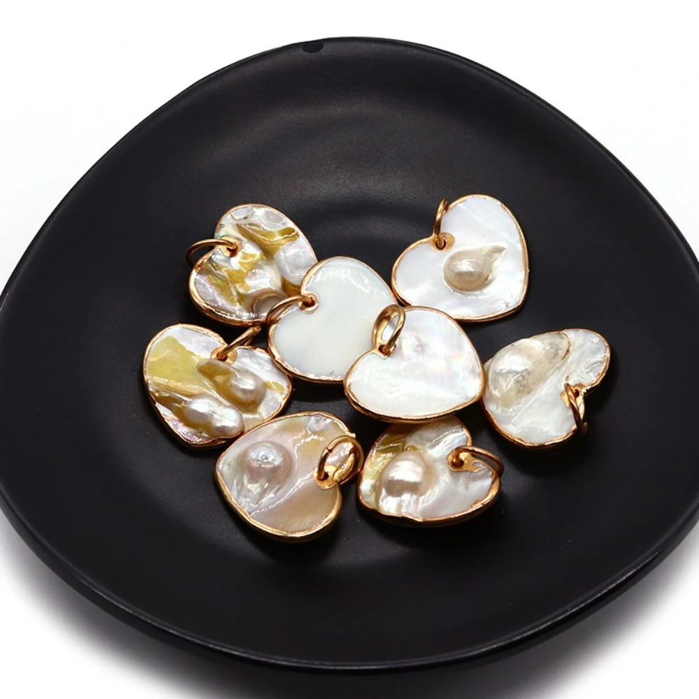 

Natural Shell Pendants Flat Heart Shape Natural Mother of Pearl Shell Charms Accessory 1pc Handmade Trendy Necklace Earring Gift