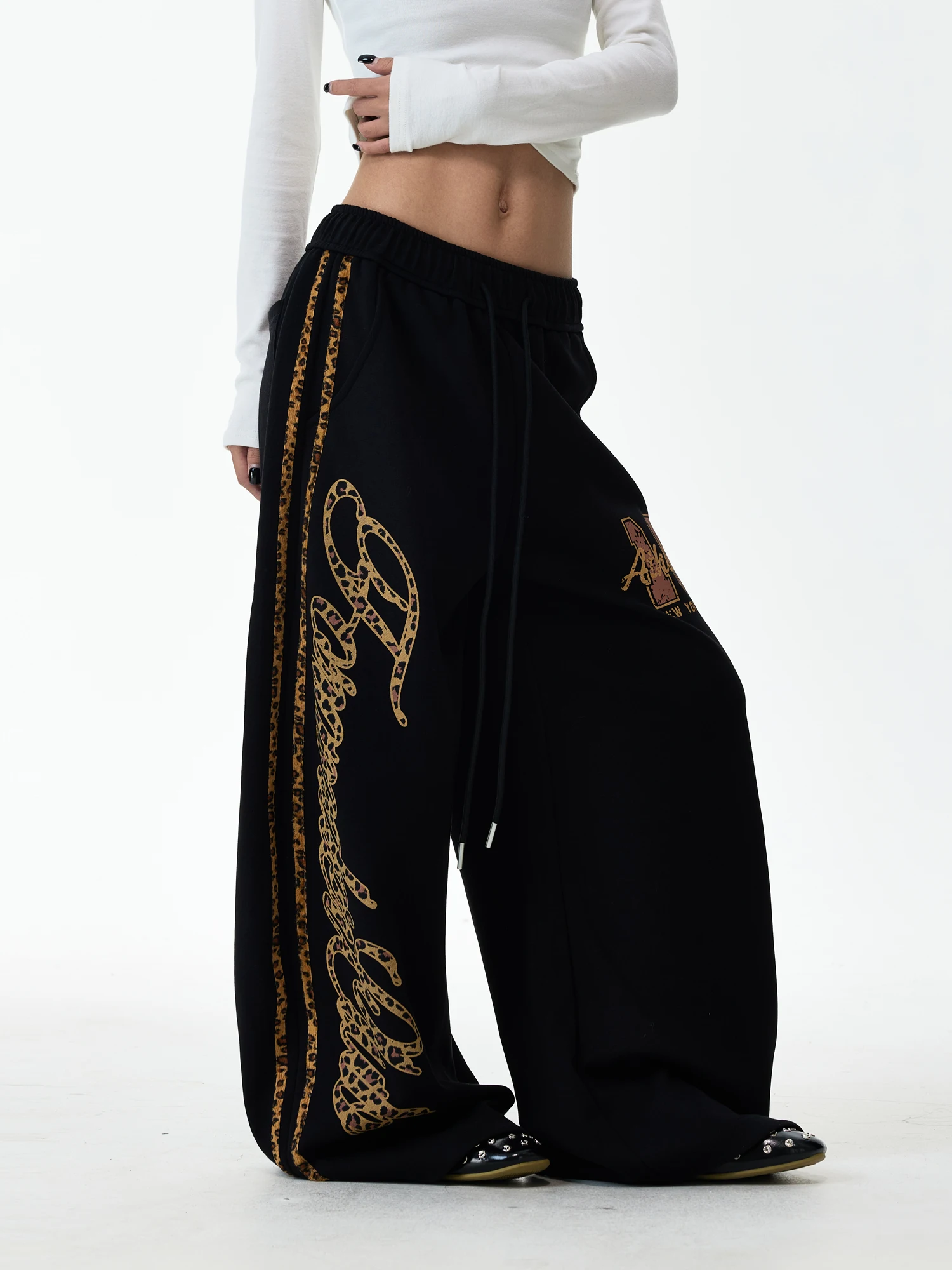 Unisex Loose Fit Straight Leg Leopard Print Wide Leg Pants Sports Sweatpants Hip Hop Casual Trousers Yeboon Brand Cotton