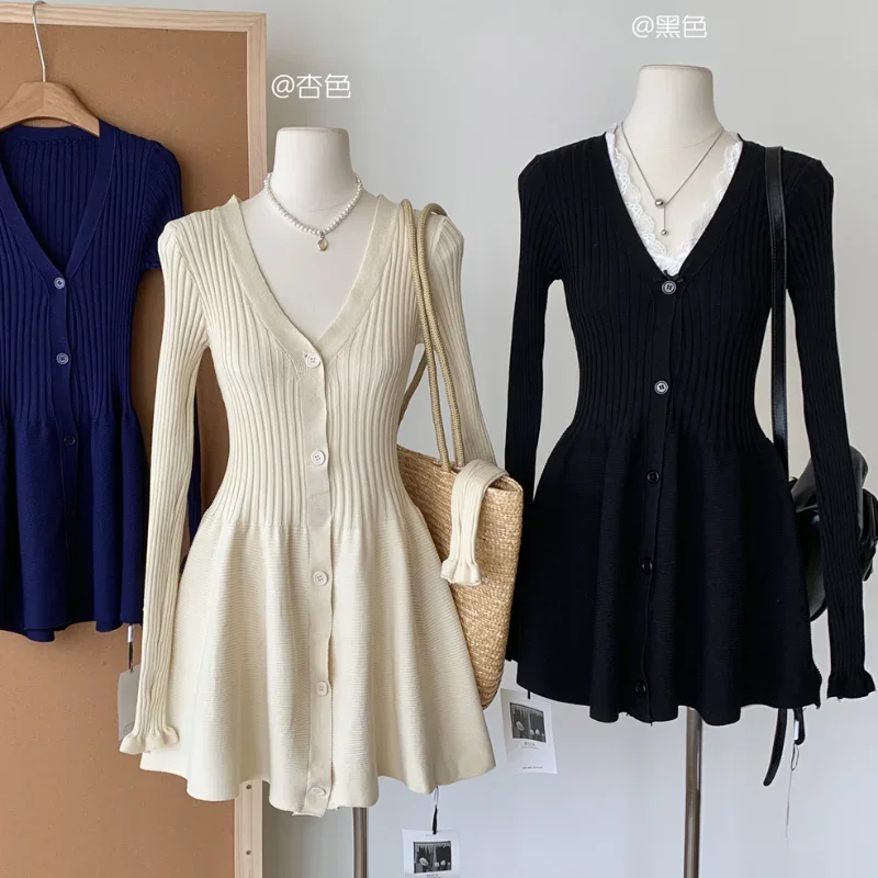 Black V-neck Long-sleeved Knit Dress Women's Autumn Slim Waist Elastic Simple Sweet Fashion  A-word Female Short Dress