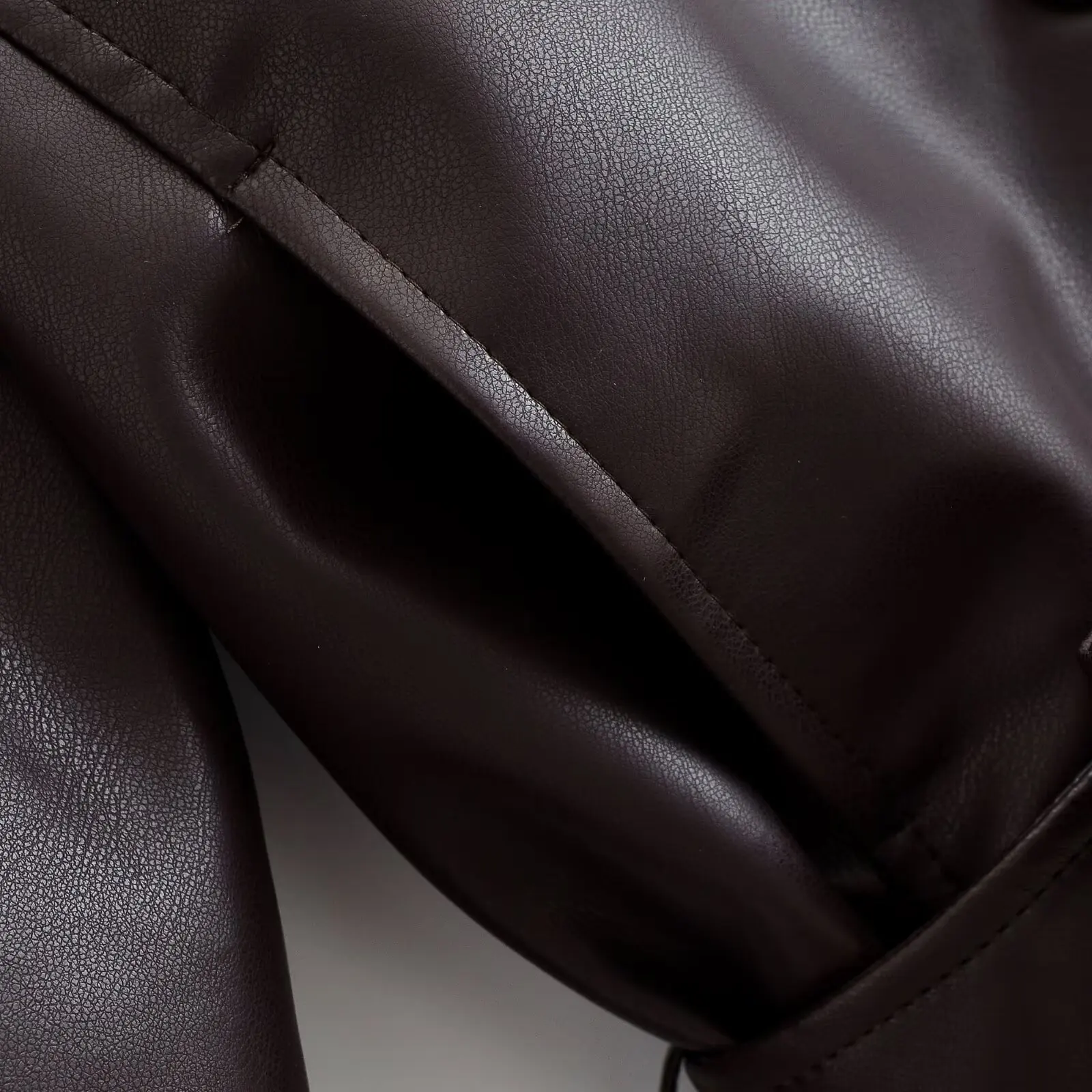 KONDALA Vintage PU Elegante Damenjacke Mode 2026 Herbst Lässig Modern Schick Einreihig mit Gürtel Streetwear Oberbekleidung – Detail 18