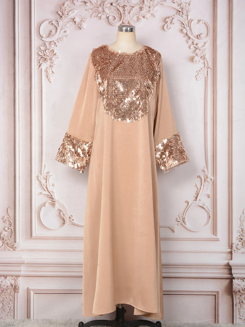 2026 Spring New Women's Clothing: Round Neck, Large Sequins, Loose Skirt Hem, Light Luxury Party Wear for Women 124Q26050601