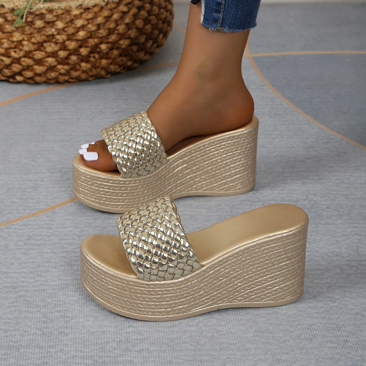 Wedges Slippers for Women Platform Sandals Woman Summer Chunky Golden Round Head Woman Thick Sole Beach Shoes Size 35-44