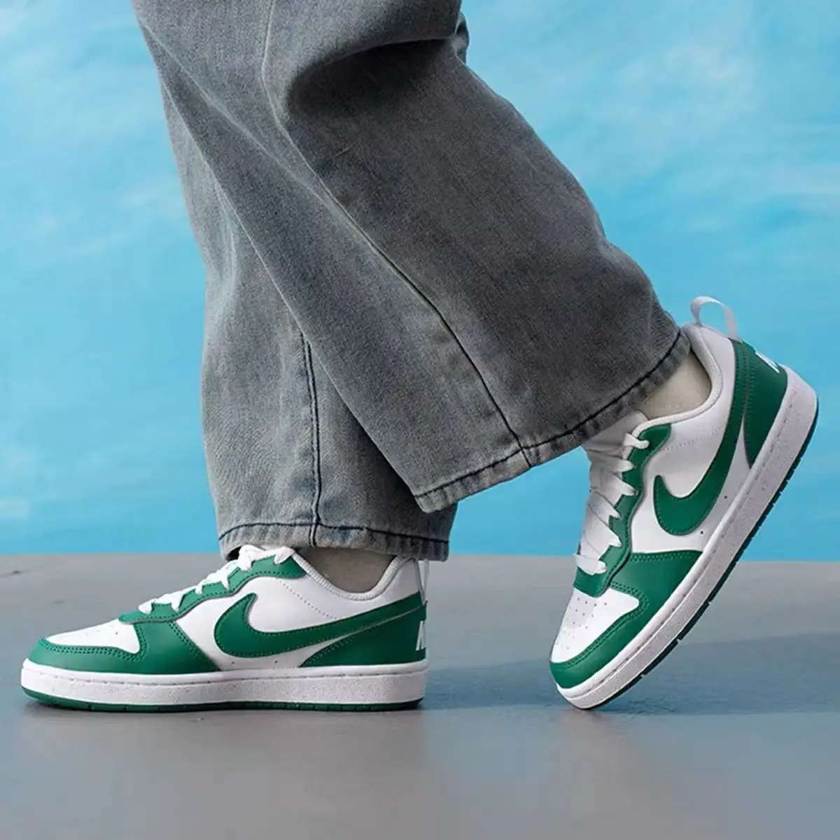 sneakers-nike-court-borough-a-taglio-basso-modello-unisex-scarpe-per-bambini-comode-e-versatili-adatte-per-il-supporto-gs-codice-dv5456-139