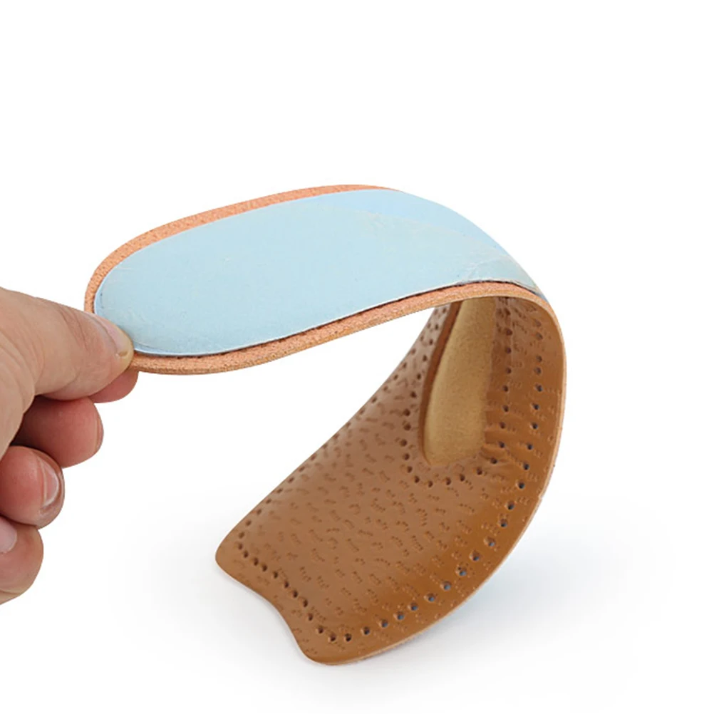 

1 Pair 3/4 Length Latex Genuine Cowhide Sweat-absorbing Absorption Invisible Insoles Insert Pad with Massage Function for Women