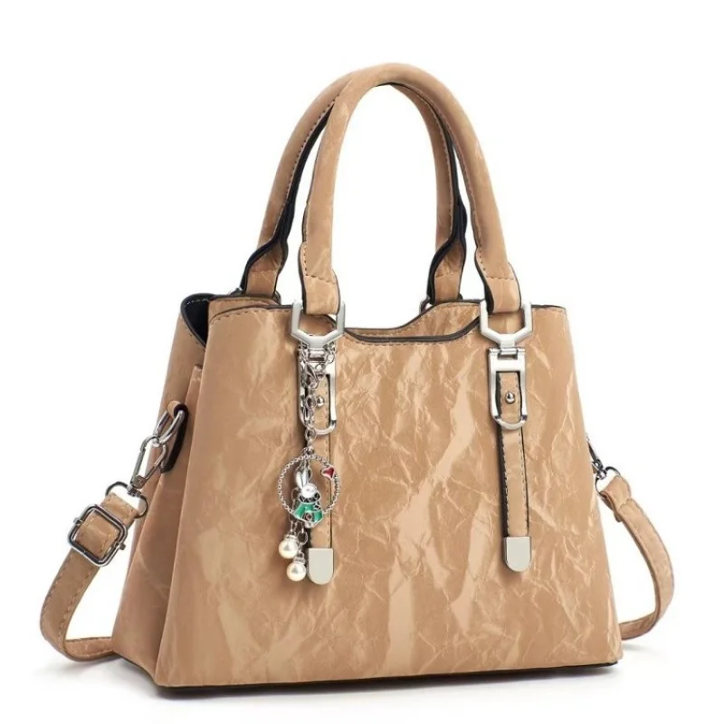 

Vintage Inspired Frame Bag For Women With Metal Frame Opening And High Quality Leather Body