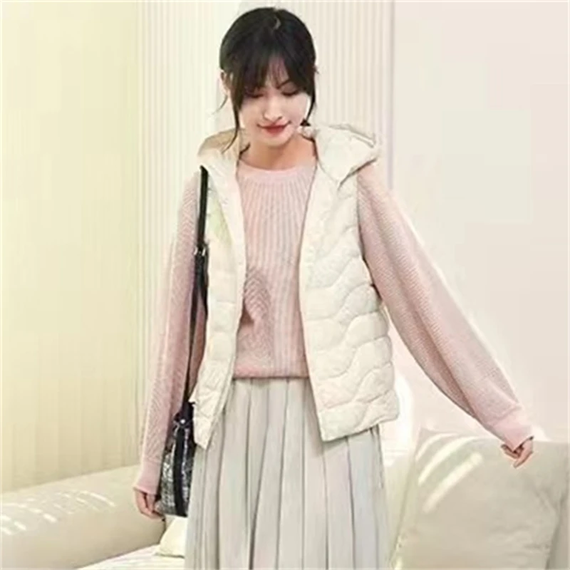 Autumn Winter Warm Parkas Women Ultra Light White Duck Down Vest Coat Hooded Down Waistcoat Ladies Sleeveless Short Tank Jacket