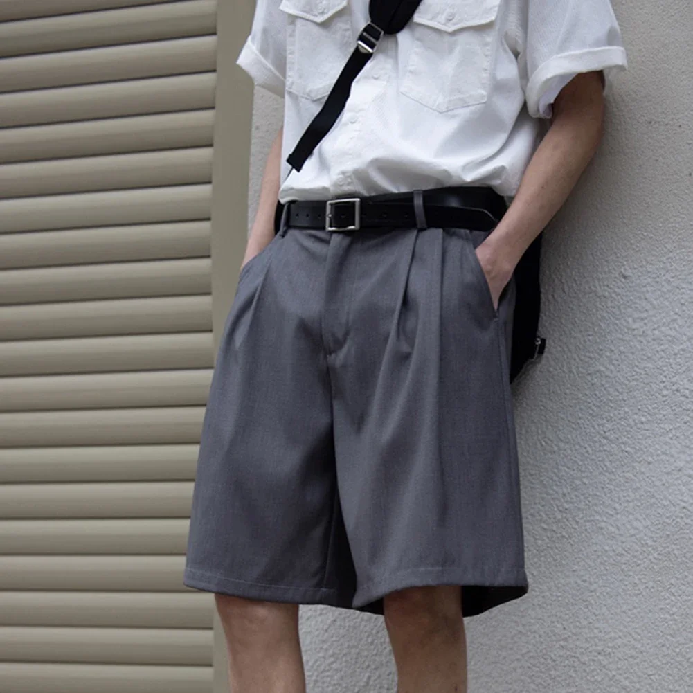 

Шорты для отпуска, серые плиссированные удобные повседневные шорты свободного покроя для мужчин, обычная длина одежды, однотонный узор