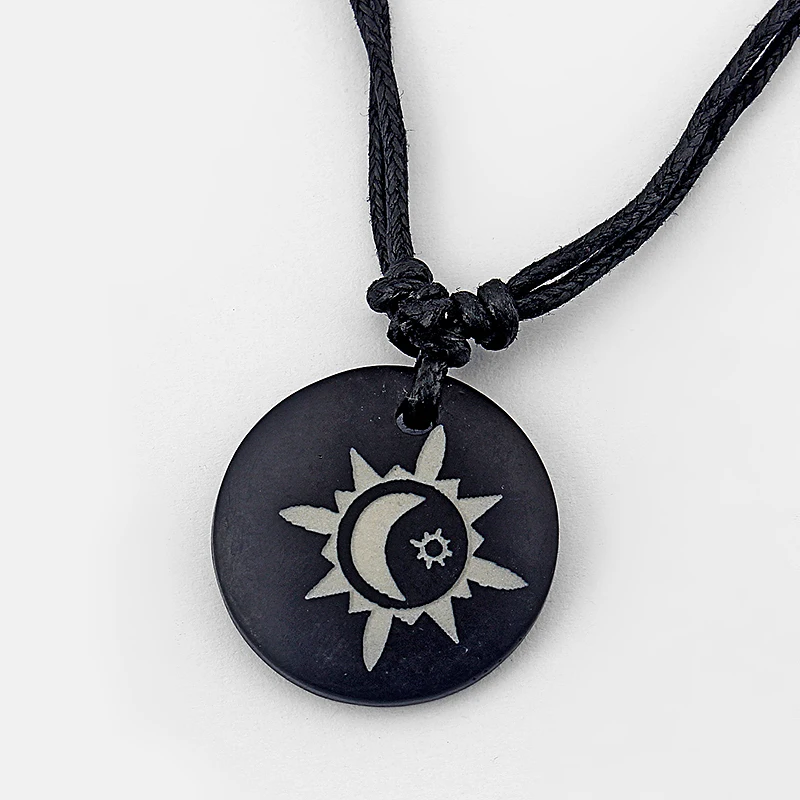 12pcs/lot Tribe Sun Pattern Resin Pendant Necklace Yoga Amulet Lucky Charms Necklace Fashion Trend Jewelry Wholesale