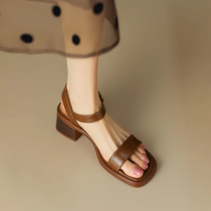 

Женские летние коричневые сандалии 2026 года: распродажа, элегантные, удобные, дизайнерские, люксовые, винтажные, на высоком каблуке и платформе