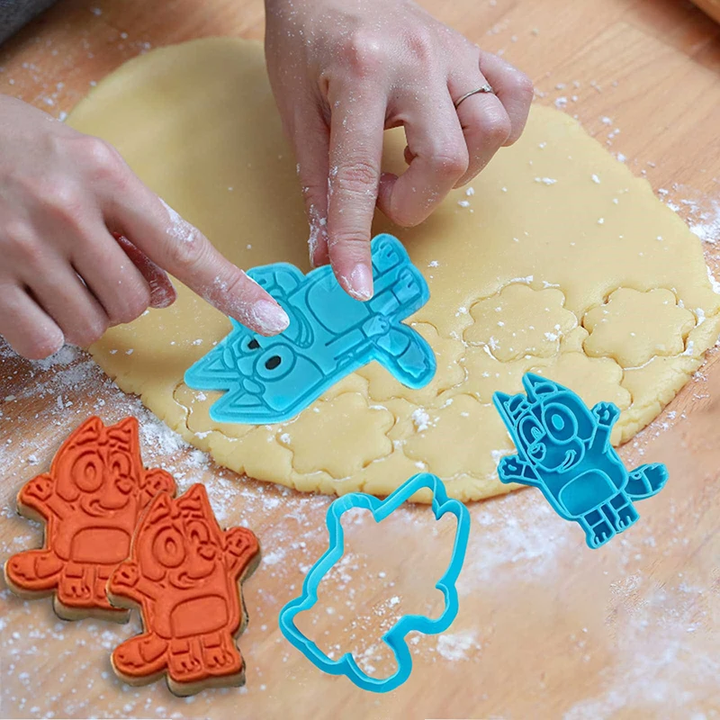 Bluey And Bingo 3D Anime Molds Solid Press Plastics Baking Cookie Molds Parent-child Interaction Kids Birthday Toys Gift