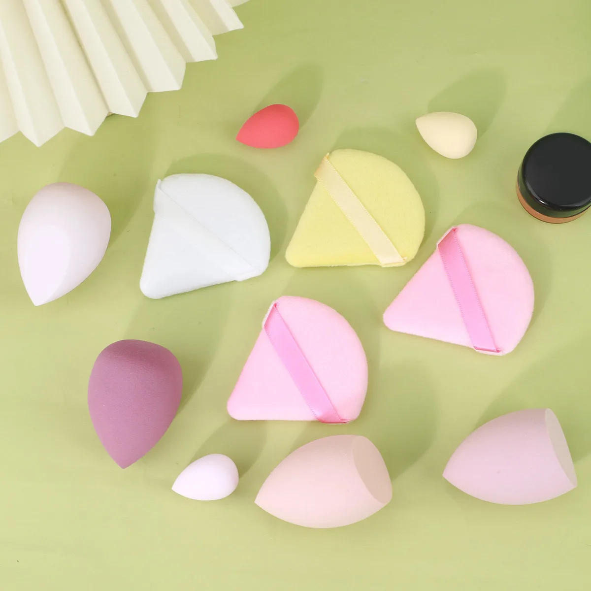 Ensemble d'éponges de maquillage mélangeur 11 pièces, mélangeur de maquillage d'éponge de beauté impeccable pour la série liquide multicolore