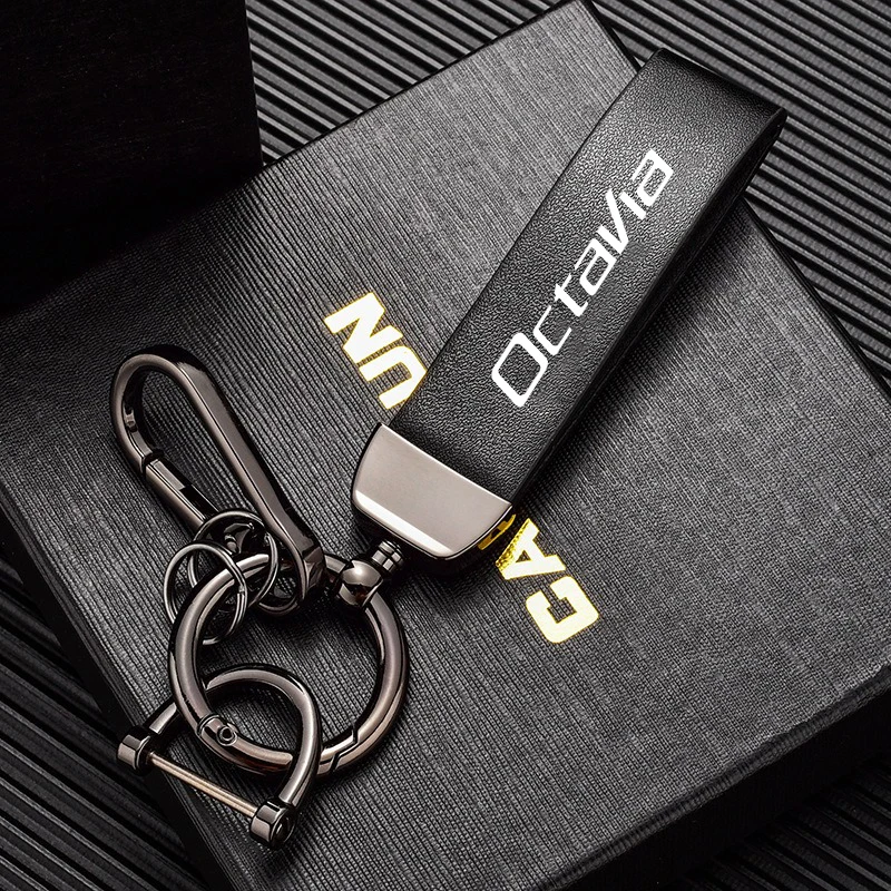 

New Genuine Leather Car Keychain 360Degree Rotating Horseshoe Key Ring For Skoda Octavia Scala Rapid VRS Kamiq High-Grade Luxury