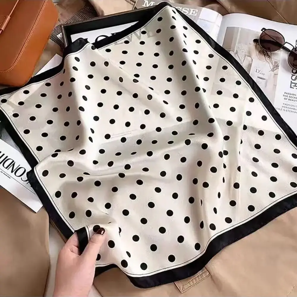 

Gifts 70X70CM Women's Printed Square Scarf Shawls Scarves Wrap Satin Fashion Scarfs Multifunctional Imitation Silk Scarfs