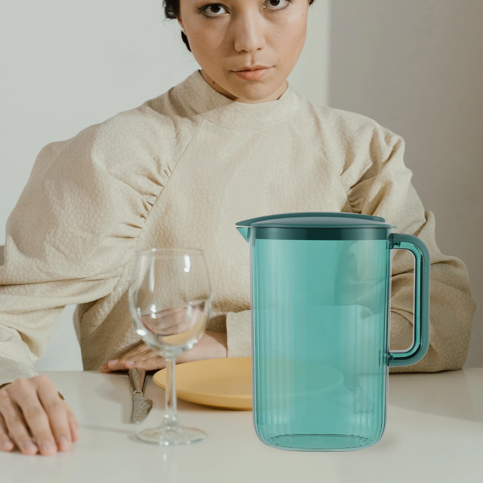 

Stainless Steel Pitcher Large Capacity Cold Kettle Household Beverage Container For Home Office Kettle For Fridge